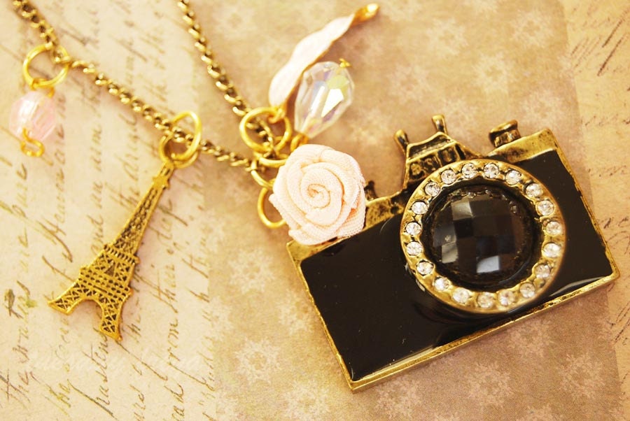 Paris in pink - a camera necklace