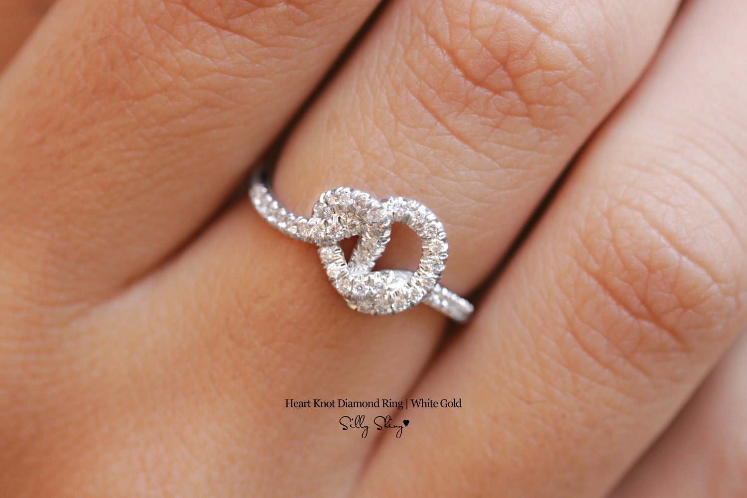 Heart Knot Diamond Ring 14K   .