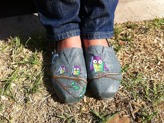 Owl TOMS shoes