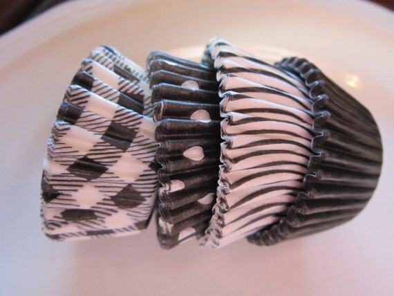 60 Assorted Black Cake Pop - Candy Cup - Mini Baking Liners Il_570xn