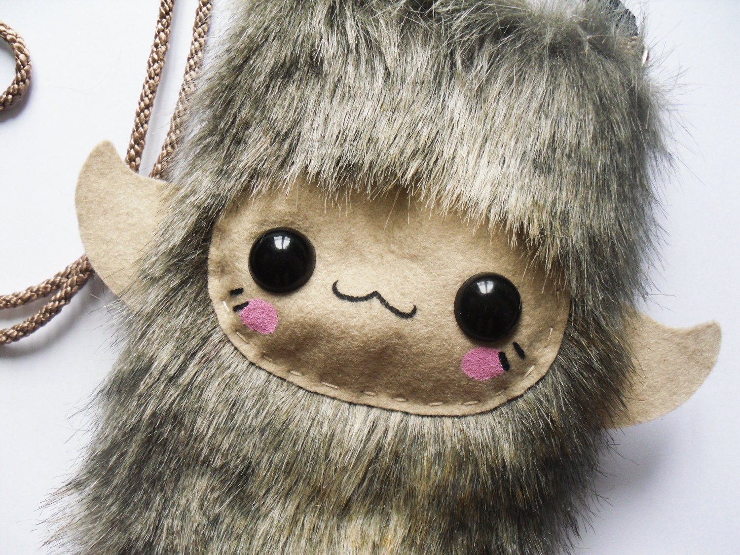 FLOOM - Kawaii Necklace Pouch Plushie
