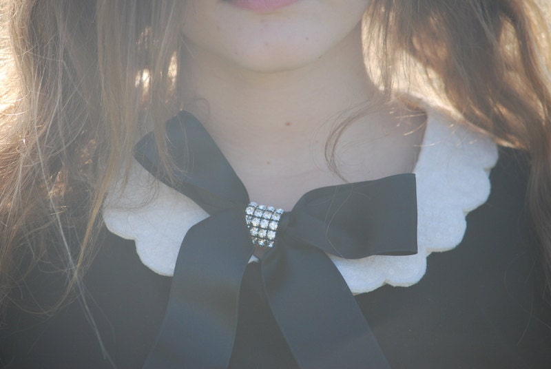 The Daphne - Bow Front Scallop Peter Pan Collar Necklace with White Sequin Fabric base and Jewelry Clasp Closure