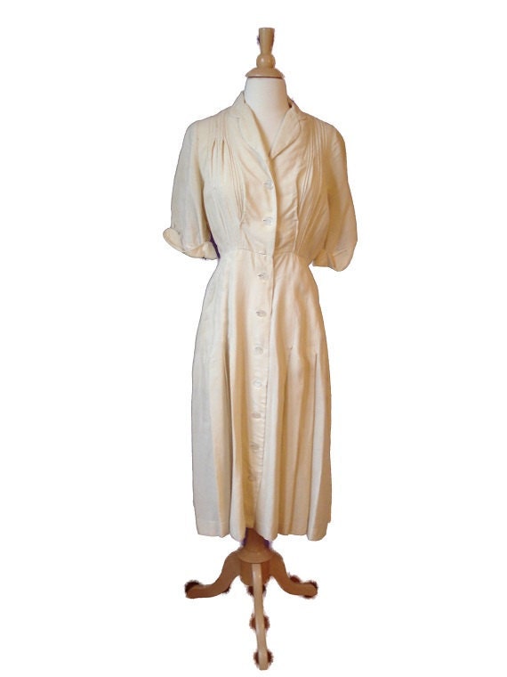 Vintage silk 40s Dress (Size medium)