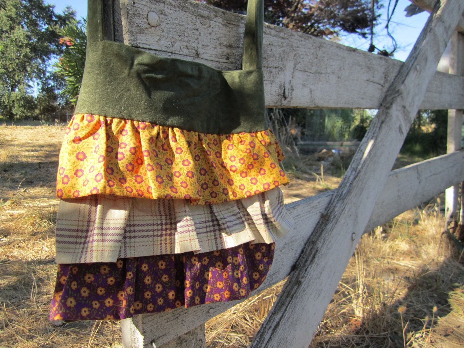 country ruffled purse 004