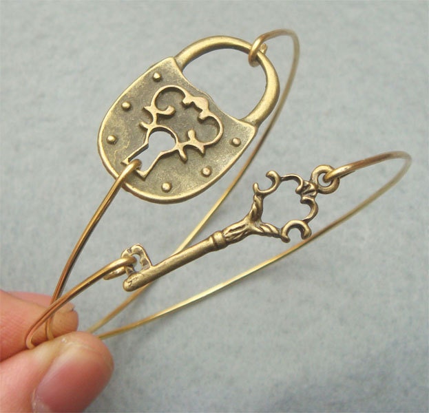 Fancy Key and Lock Bangle 2 Bracelet Set