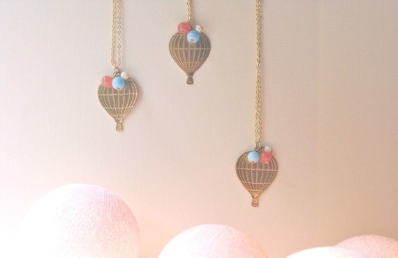 Hot air golden necklace with glass beads, fair style, romantic, summer jewelry