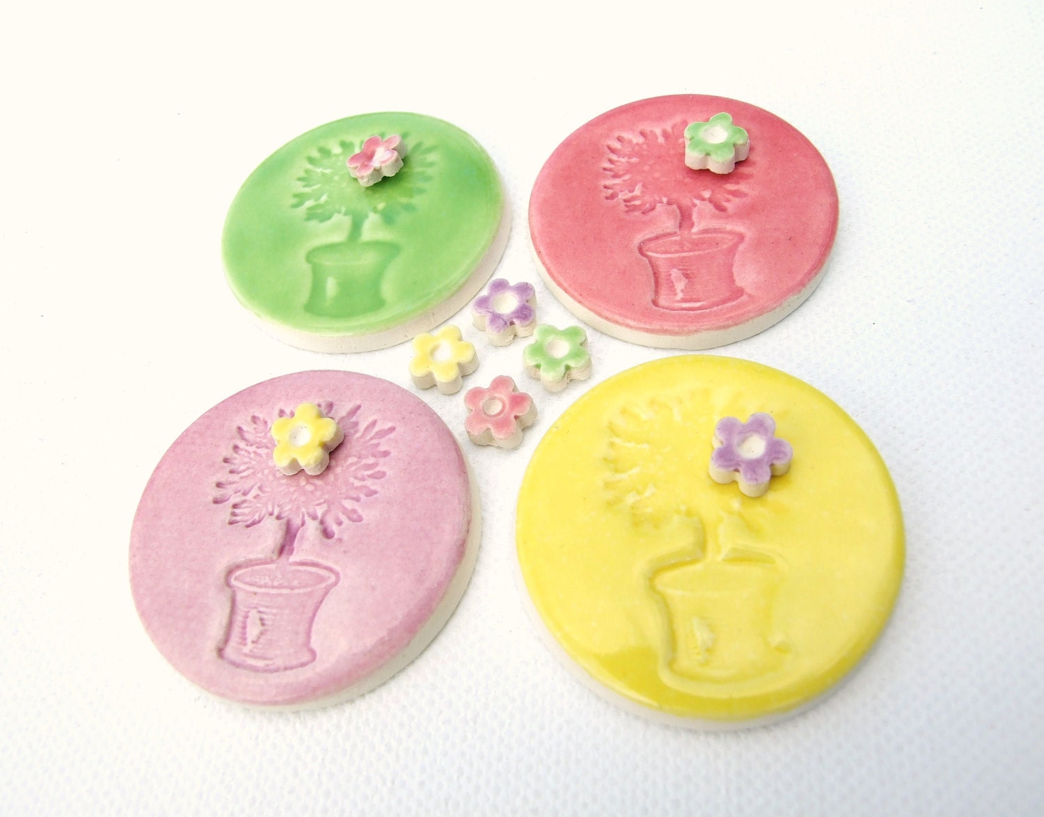 Pastel brooch tiny contrasting flower yellow pink lilac and lime glaze ceramic summer fashion neon