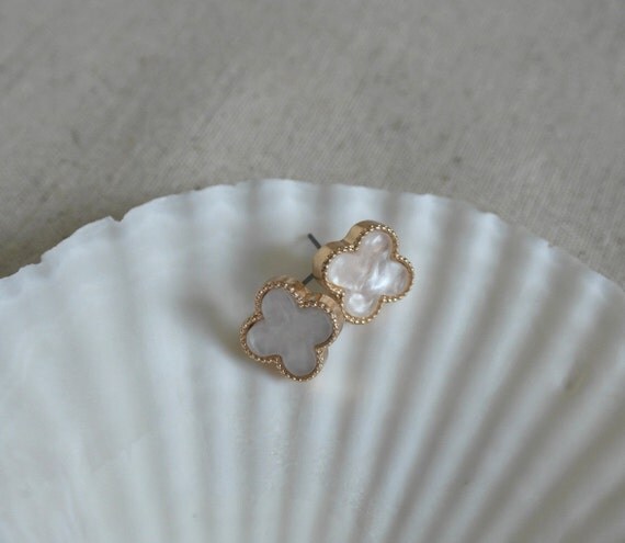 Delicate simple everyday alhambra ivory clover earrings