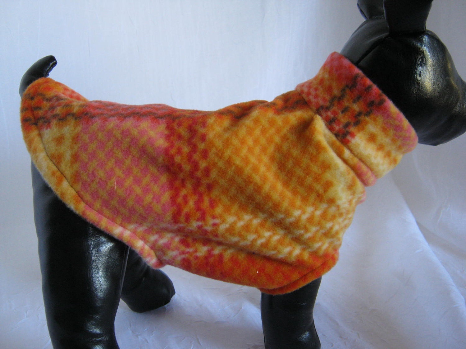 Sweater in Tangerine and Yellow Plaid Print Fleece  Sz XSM