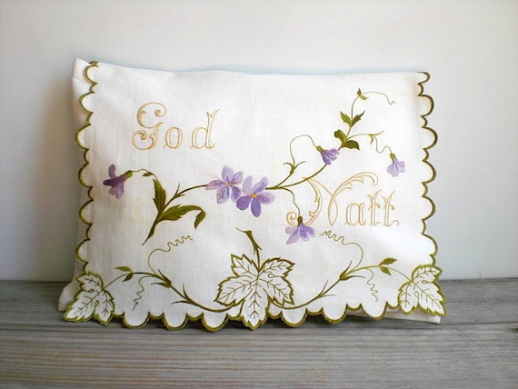 Vintage / Home Decor / Linens / pillowcase / Scandinavian / purple / chartreuse / natural white / cottage chic / farmhouse folk / embroidery