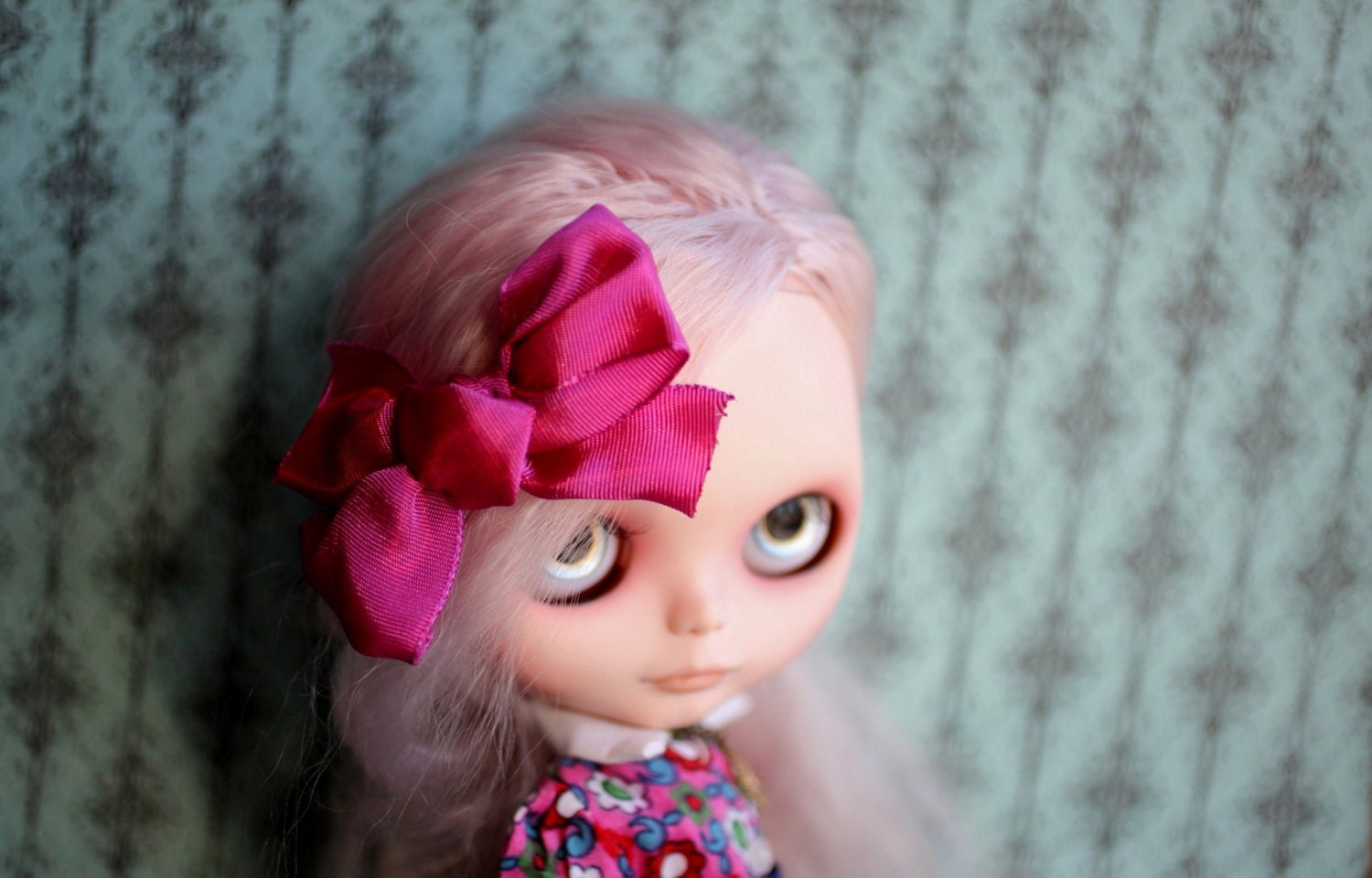 Sweet Sally Hair Bow - Fuchsia Pink Silk Bow clip hair piece for your Blythe Princess