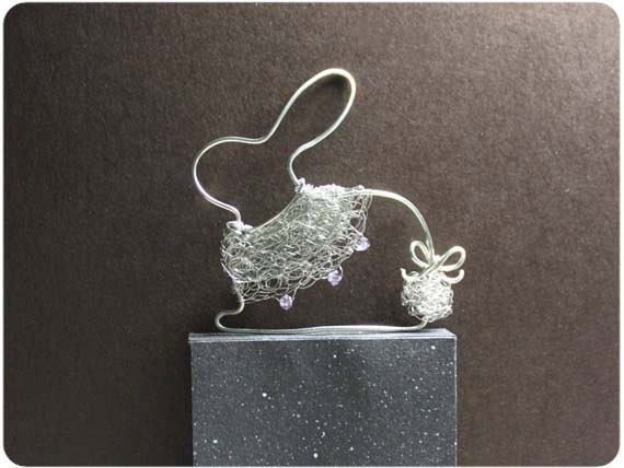 Elegant Rabbit - Brooch, wire with crystal beads