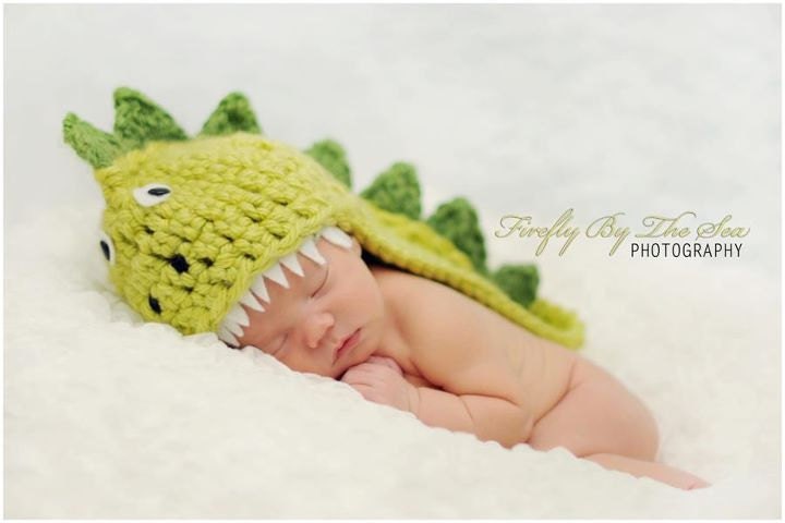 Dino (or Dragon )  baby hat, perfect newborn photo prop and Halloween costume