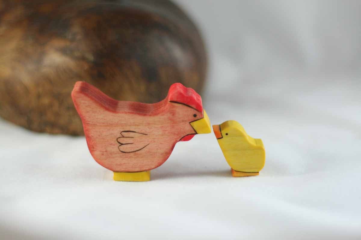 Mama Chicken with baby chick - Waldorf Wooden Toy set - Nature Table