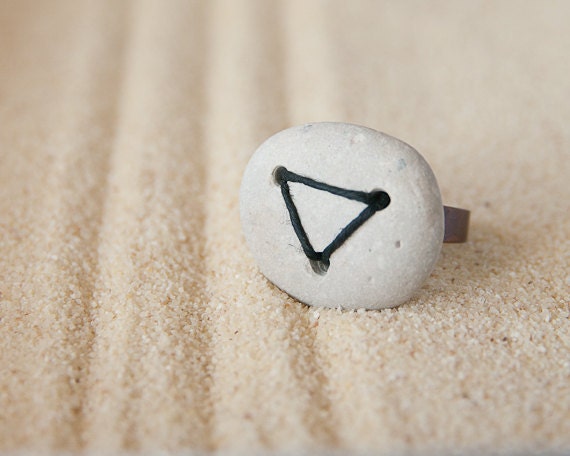 Beach Pebble Ring, Zen, Yoga Style, Boho, Unisex Hipster Urban Jewelry by HappyEmotions, Sea Stone, Linen Twine, OOAK, Rocks