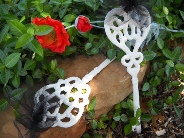 Shabby Chic Skeleton Keys White with Black Tulle Set of 2
