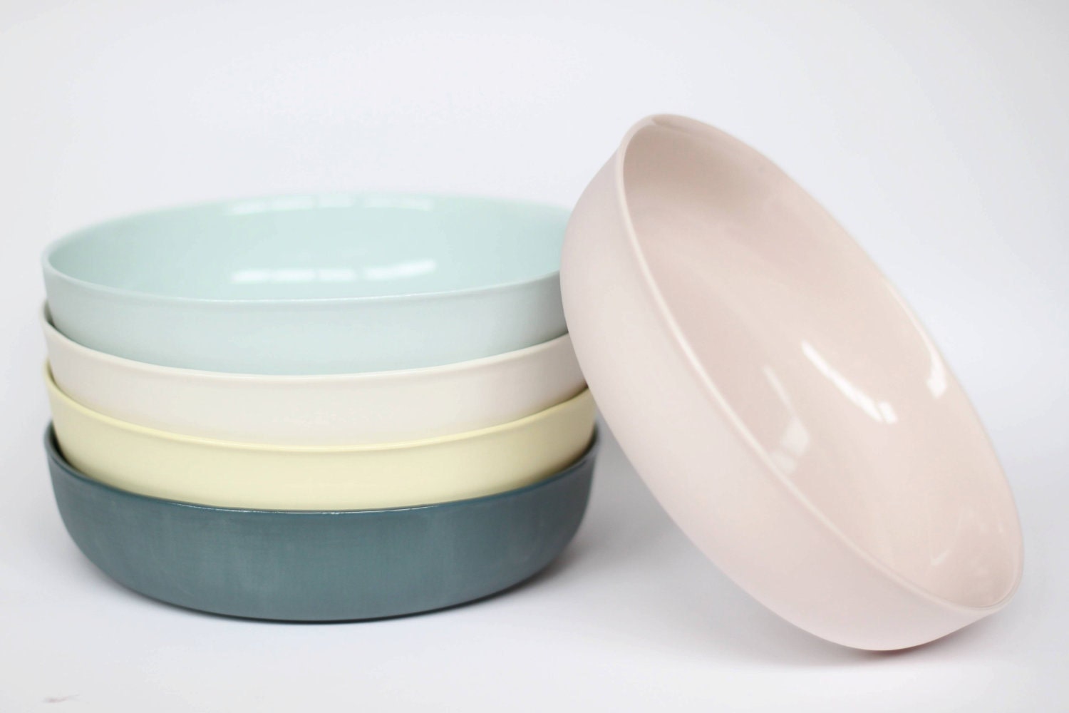 nesting bowl large - porcelain (cherub colour)