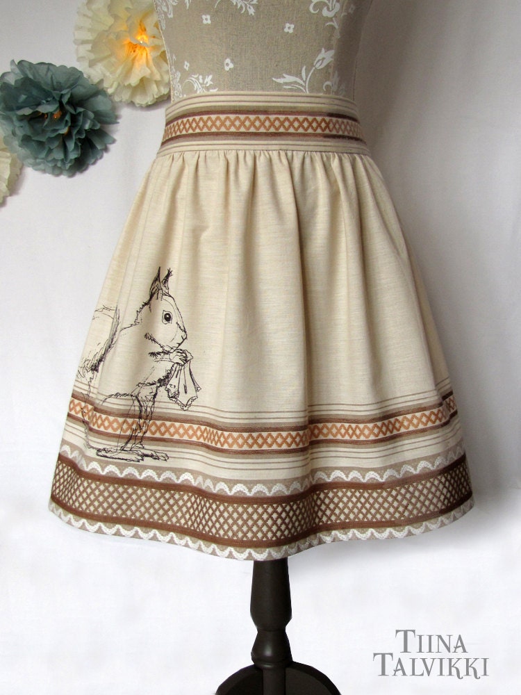 Upcycled Skirt "Pihkahäntä" - LAST ONE - Squirrel and Handkerchief - Reclaimed Table Cloth - Scandinavian Pattern - Autumn Fall Fashion
