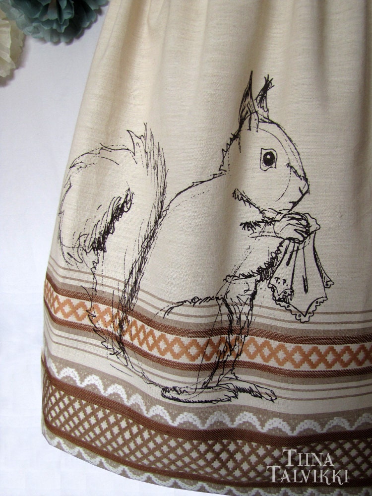 Upcycled Skirt "Pihkahäntä" - LAST ONE - Squirrel and Handkerchief - Reclaimed Table Cloth - Scandinavian Pattern - Autumn Fall Fashion