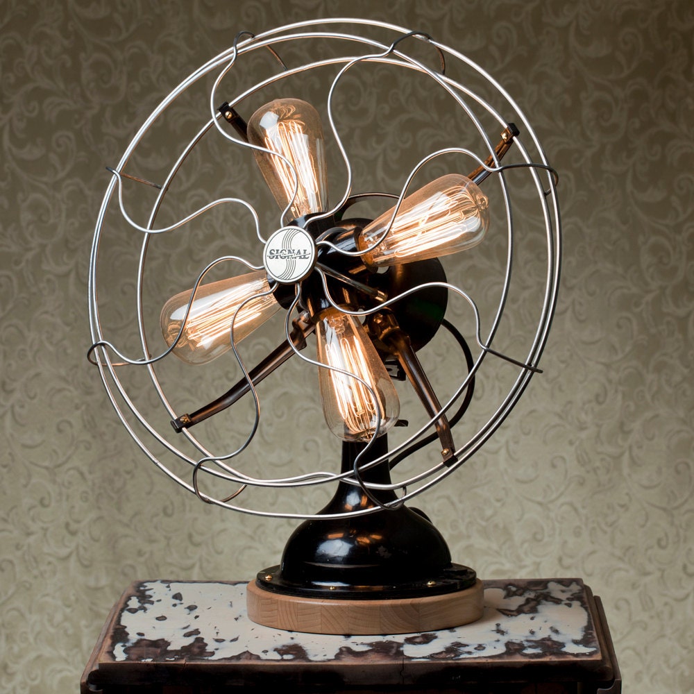 A Fan-tastic Lamp