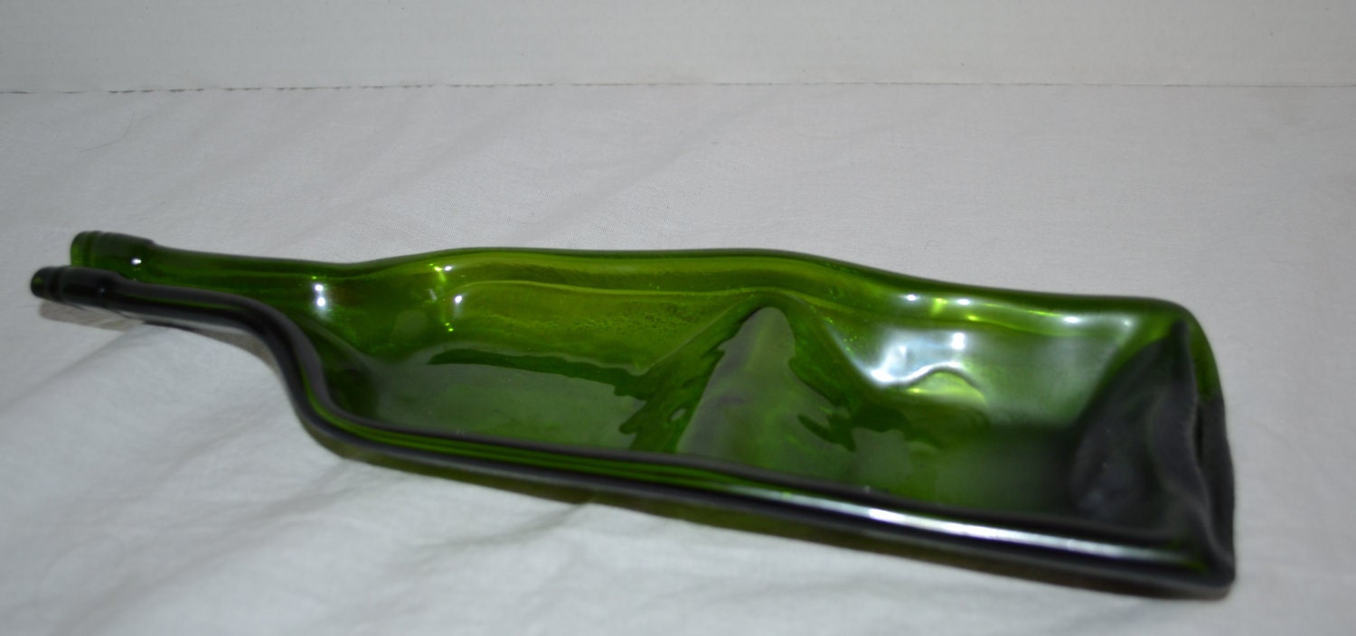Two-section Green wine bottle appetizer/snack serving dish