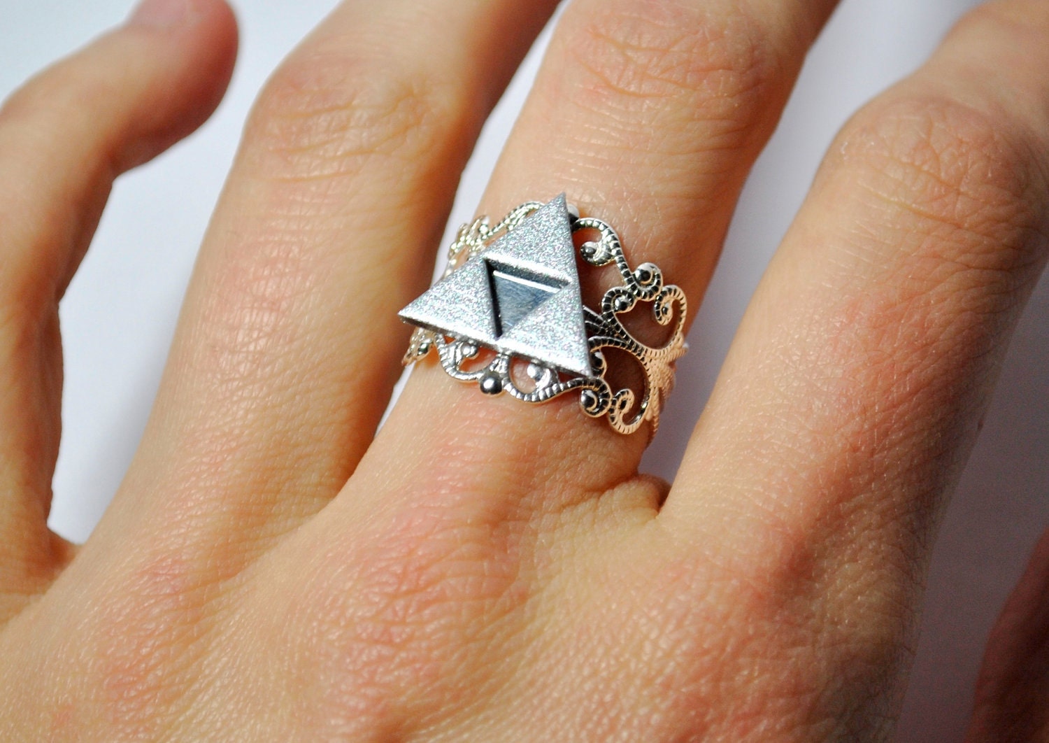 Legend of Zelda Triforce Gold OR Silver - Filigree RING -