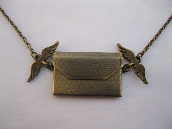 necklace---antique bronze little angel wings and letter locket,alloy necklace