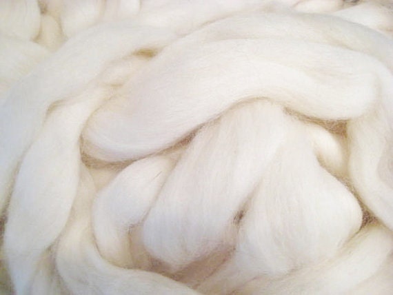 1 lb."The Lucky Pot Dye Lot" Wool Roving White Fiber for Spinning, felting, dyeing