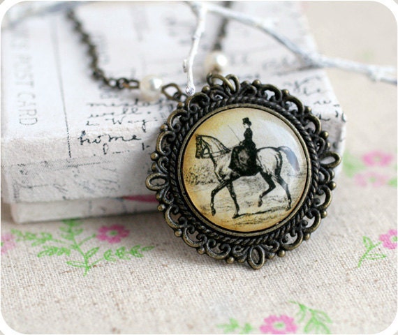 Horsewoman vintage necklace - Shabby Chic, Victorian style, Antiques, autumn - Free shipping etsy - birthday