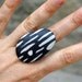 Ceramic ring, organic lines