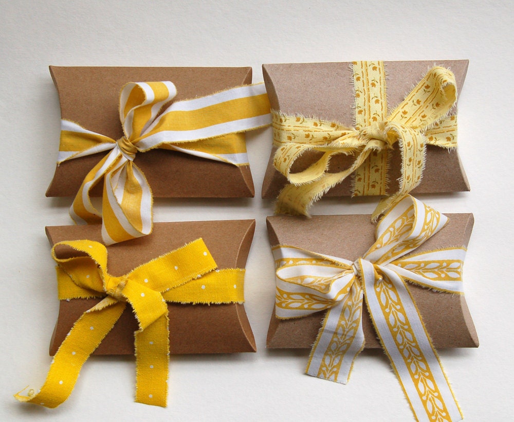 pillow boxes summer vintage yellow white brown fabric ribbon - set of 4