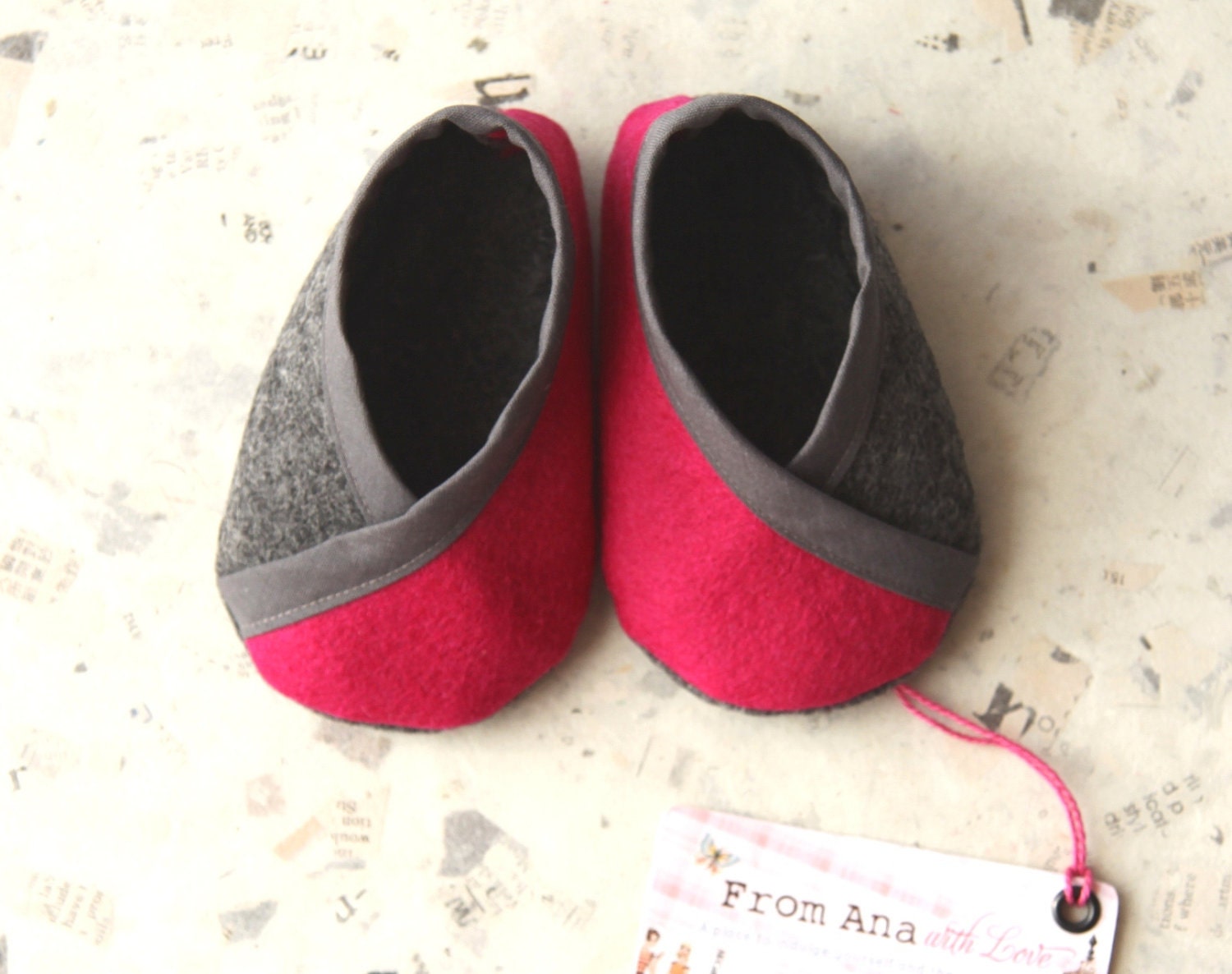 BABY FELT SHOES Boy and Girl - Newborn also available - Grey and Magenta 100% Wool Felt Kimono design