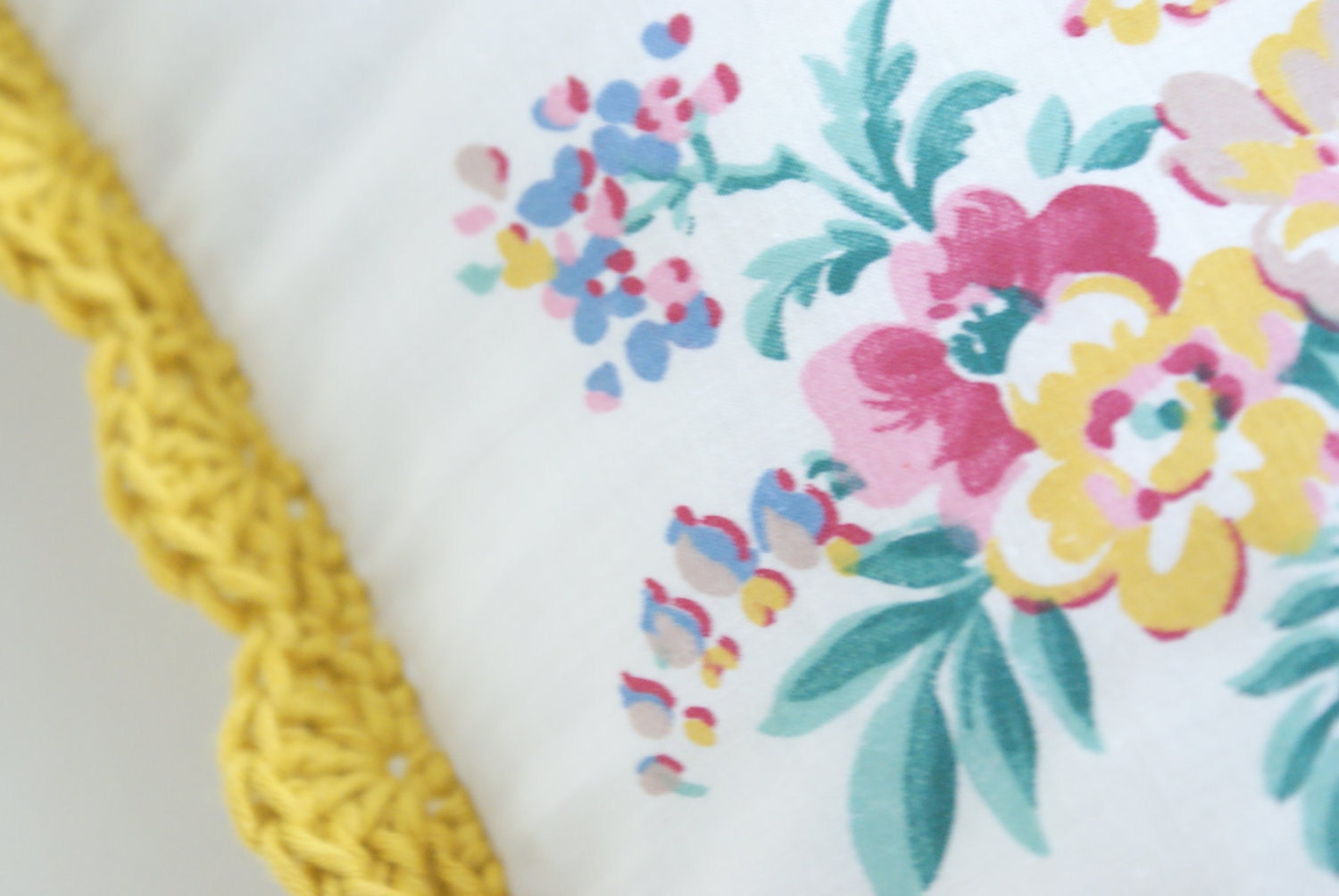 Vintage floral cushion/pillow with crochet edge