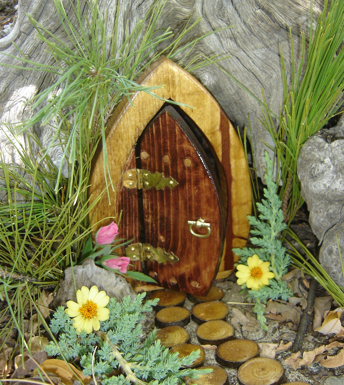 Fairy doors, Gnome Doors, Elf Doors, Hobbit Doors, Open Enchanted Door.