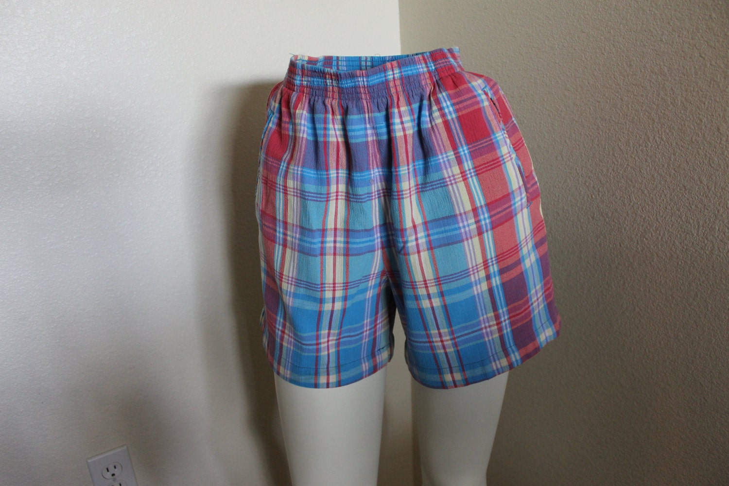SALE Vintage 60s 70s High Waisted Shorts Madras Plaid with Pockets Size X Small by Koret Preppy
