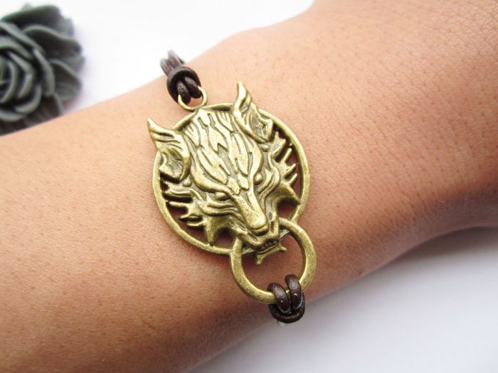 Bracelet---antique bronze exorcise evil spirits wolf headr&brown leather chain