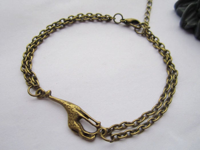 bracelet---antique bronze little giraffe pendant & alloy chain