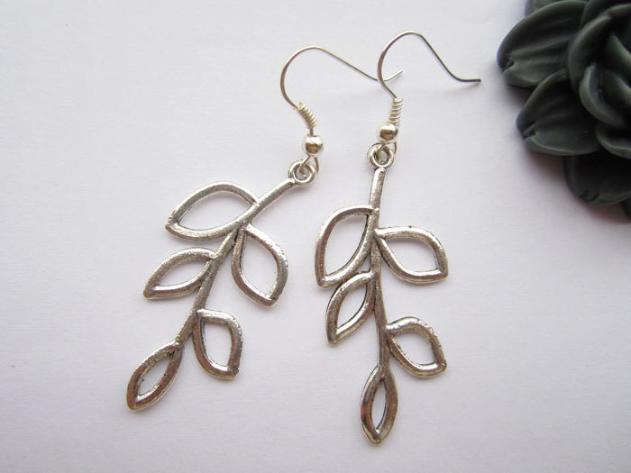 earrings---antique silver hollow-out branch pendant &alloy ear hook