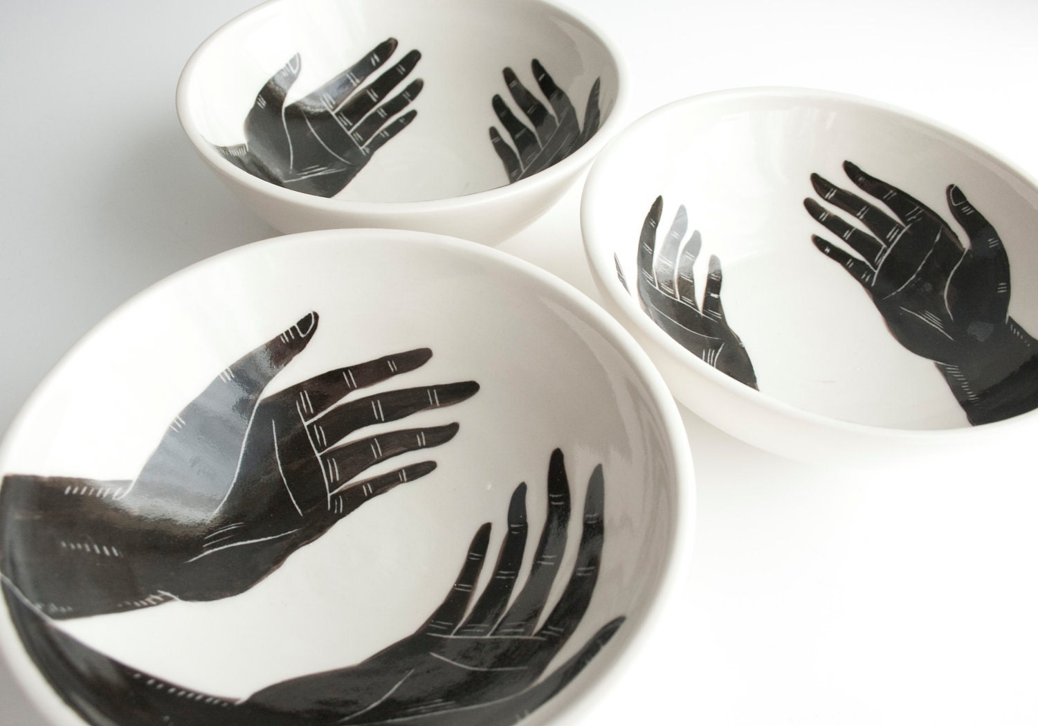 Grasp (Porcelain Bowls) set of 3