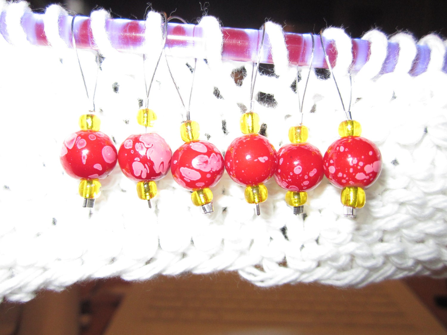 No Snag Stitch Markers, Red with Red and Yellow accents