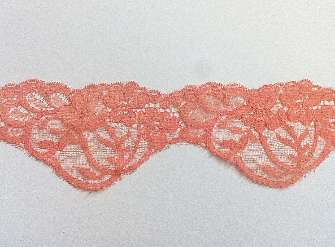 Vintage trim lace salmon pink
