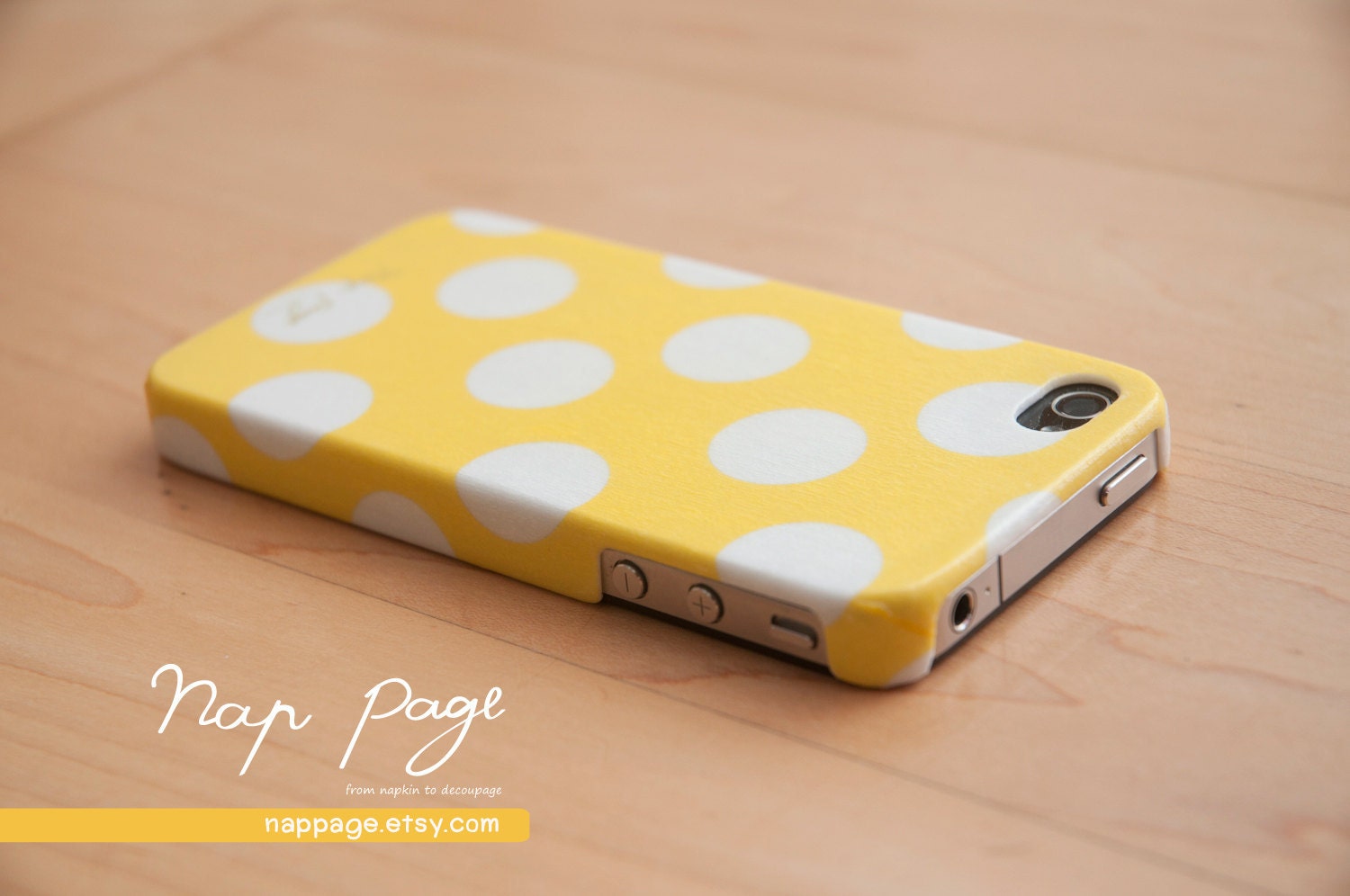 Apple iphone case for iphone iphone 5 iphone 4 iphone 4s iPhone 3Gs : Yellow polka dot