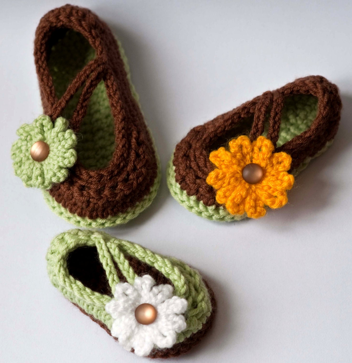 CROCHET PATTERN Baby Booties: Daisy Baby Mary Jane Shoes pdf