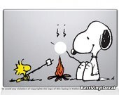 Color snoopy bonfire party 2 vinyl decal (for macbook or ipad)