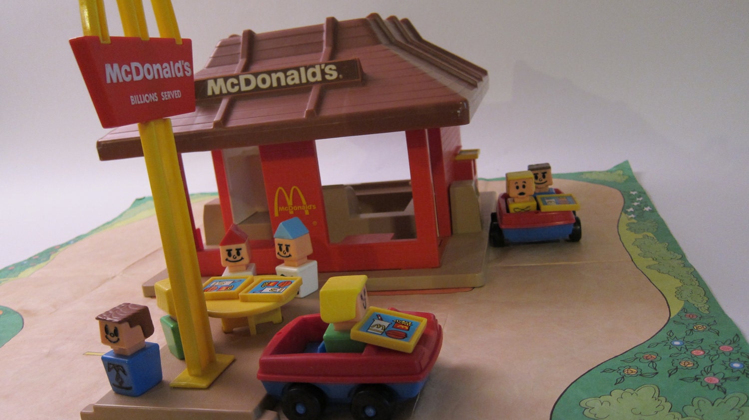 Playskool McDonalds Play Set With People and Box Complete Set