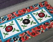 Quilted Table Runner - Applique Rose of Sharon