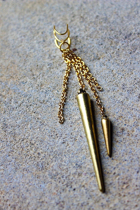 Gold Spike Ear Cuff
