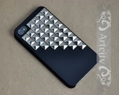 Silver pyramid stud Black Hard Case Cover ----for Apple iPhone 4 Case, iPhone 4s Case, iPhone 4 Hard Case