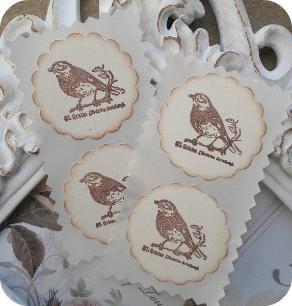 Vintage Inspired Bird Label Stickers / Seals - 1.5 inch scallop circle - French Cottage Chic - Set of 12