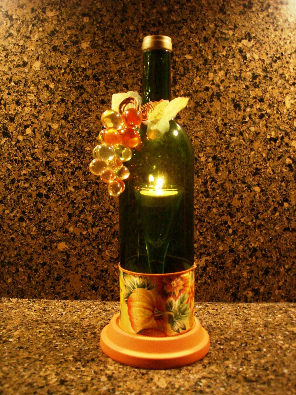 Counter top bottle light with base